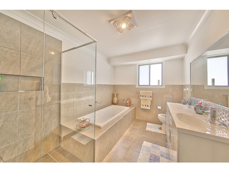 10A Tucker Place, Edensor Park NSW 2176