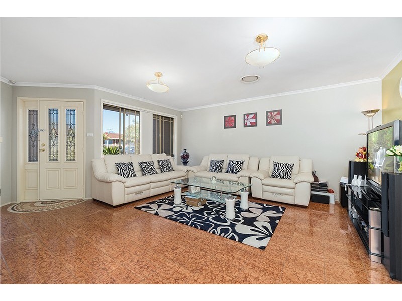 45 Esk Avenue, Green Valley NSW 2168