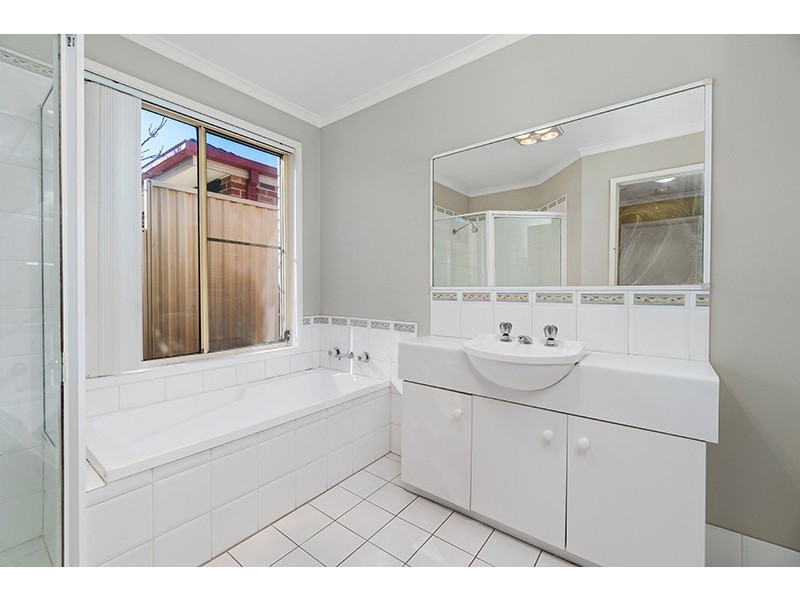 45 Esk Avenue, Green Valley NSW 2168