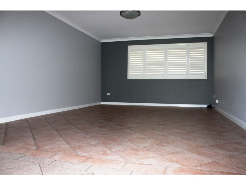 22 Essendon Street, St Johns Park NSW 2176