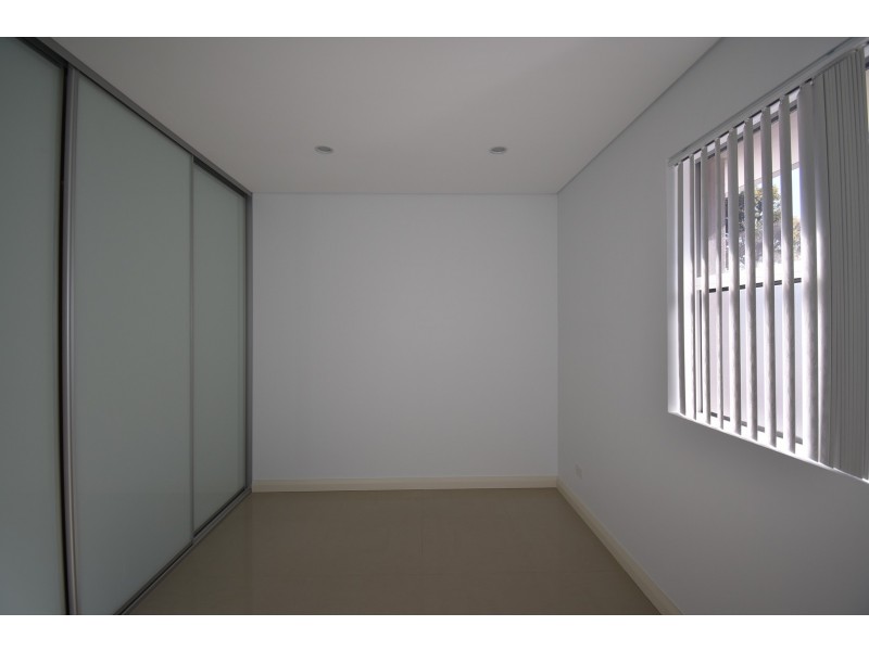 18 Wynyard Avenue, Bass Hill NSW 2197