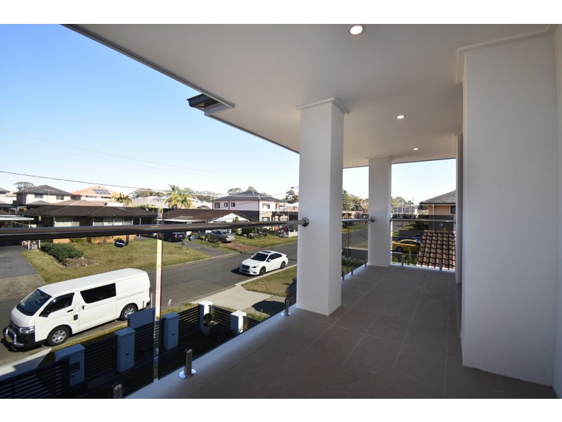 18 Wynyard Avenue, Bass Hill NSW 2197