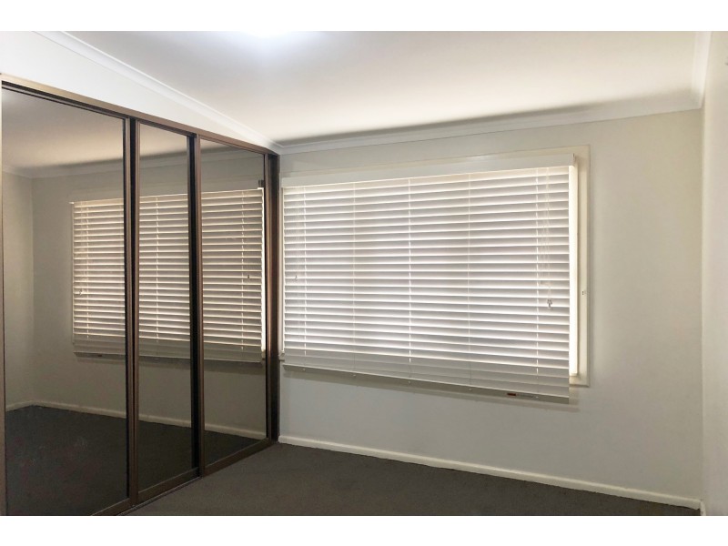 7 Bungulla Street, Sadleir NSW 2168