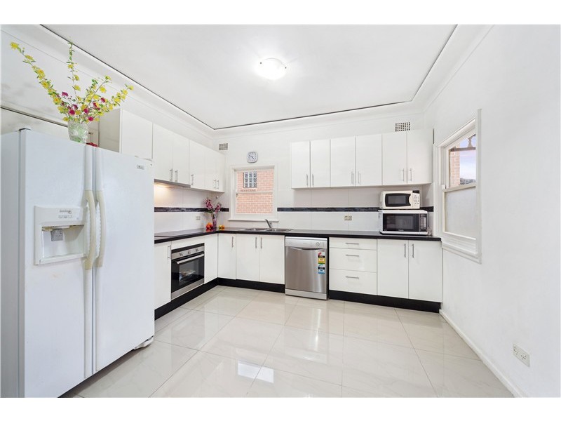 24 Theresa Street, Smithfield NSW 2164