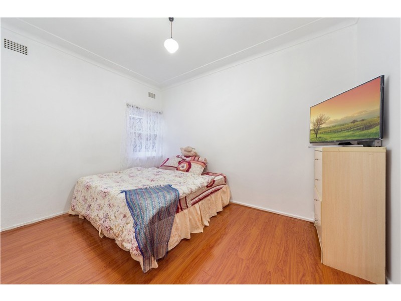 24 Theresa Street, Smithfield NSW 2164