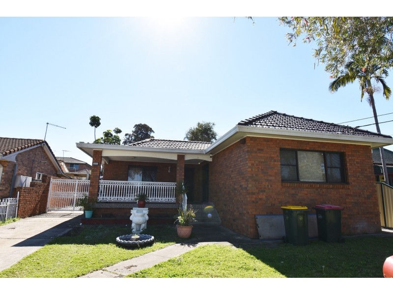 256 Hamilton Road, Fairfield Heights NSW 2165