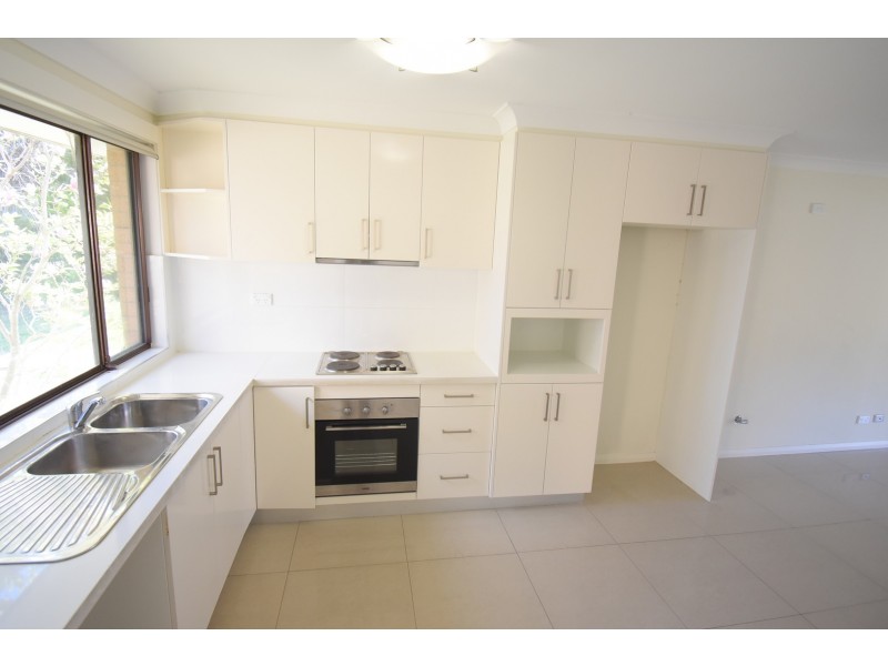 5 Hampshire Place, Wakeley NSW 2176