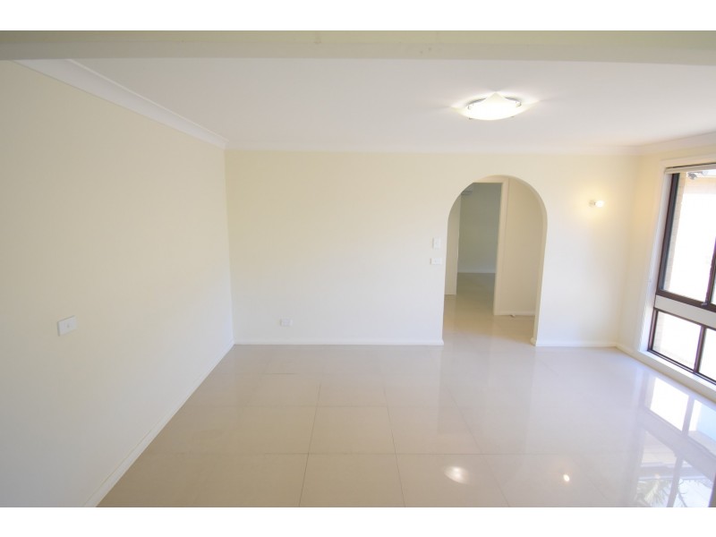 5 Hampshire Place, Wakeley NSW 2176