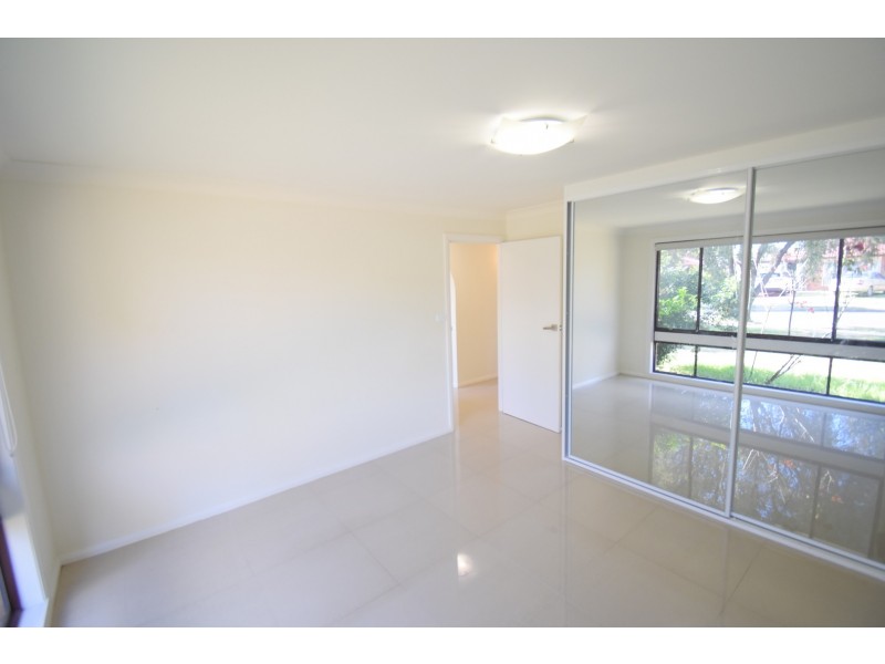 5 Hampshire Place, Wakeley NSW 2176