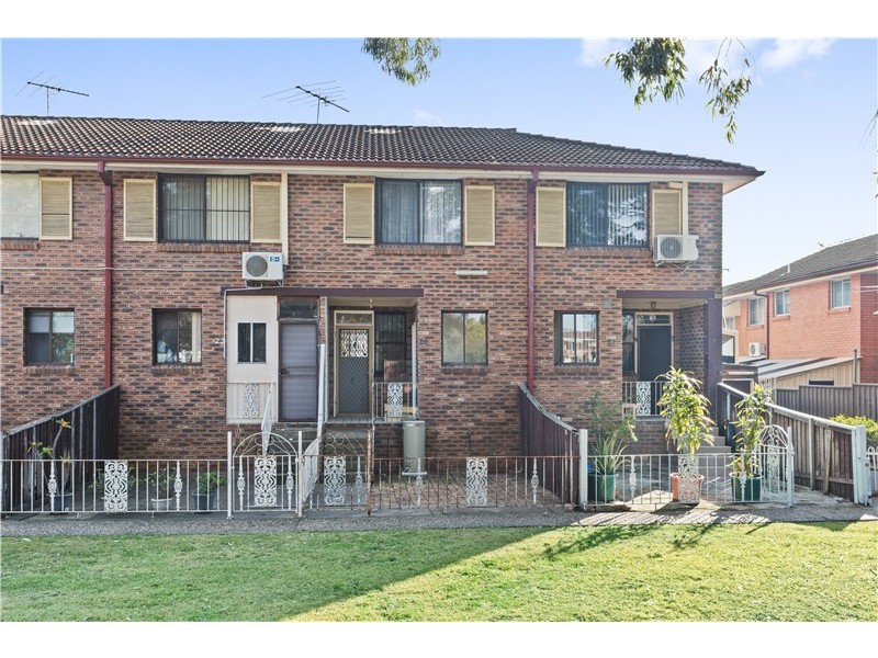 22/112 Longfield Street, Cabramatta NSW 2166