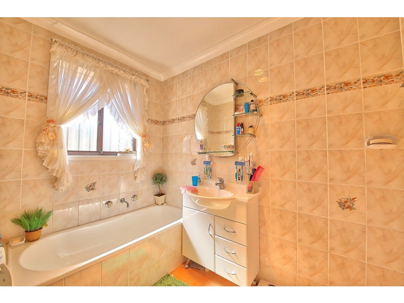 10 Mozart Place, Bonnyrigg Heights NSW 2177