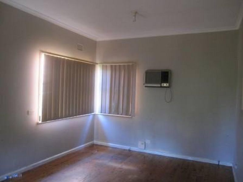 Fairfield West NSW 2165