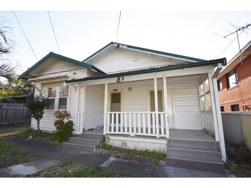 2/87 Granville Street, Smithfield NSW 2164