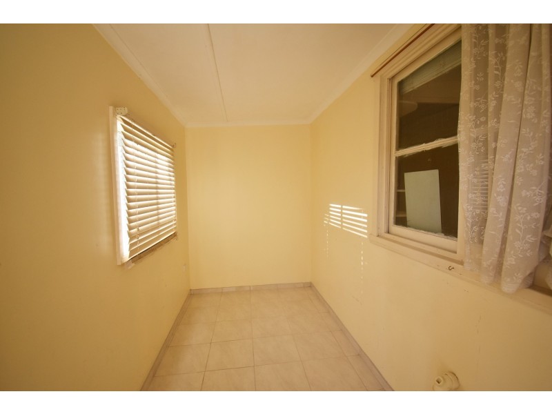 2/87 Granville Street, Smithfield NSW 2164