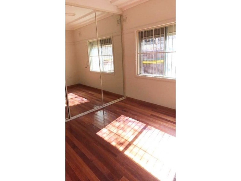 9 Violet Street, Roselands NSW 2196