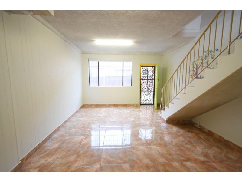 17/96-100 Longfield Street, Cabramatta NSW 2166