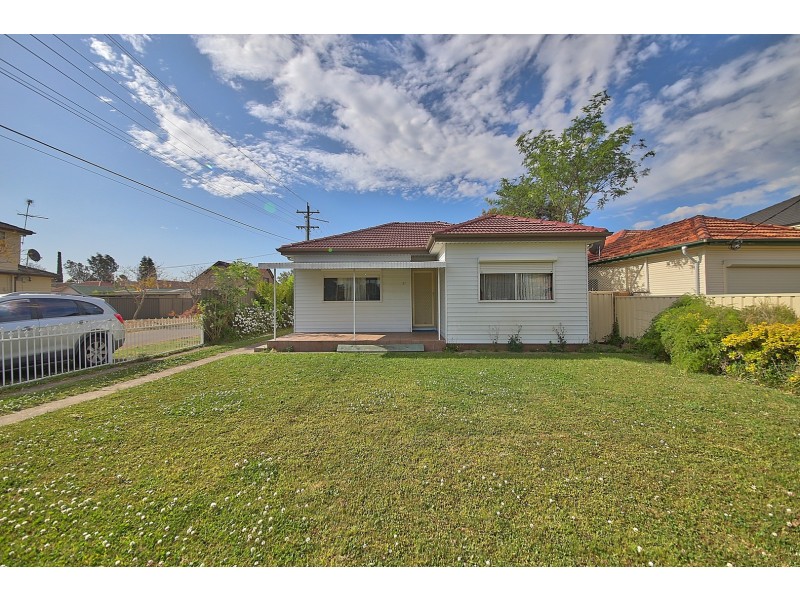 37 Kiora Street, Canley Heights NSW 2166