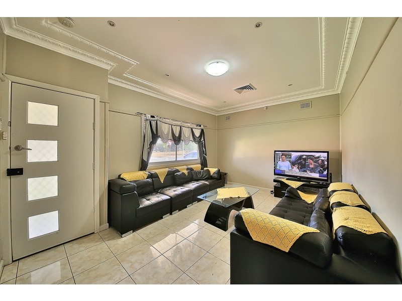 37 Kiora Street, Canley Heights NSW 2166