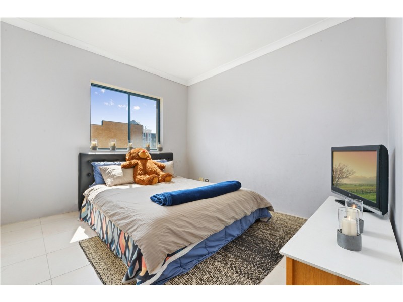 32/29 Castlereagh Street, Liverpool NSW 2170