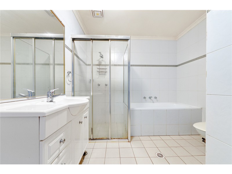 32/29 Castlereagh Street, Liverpool NSW 2170