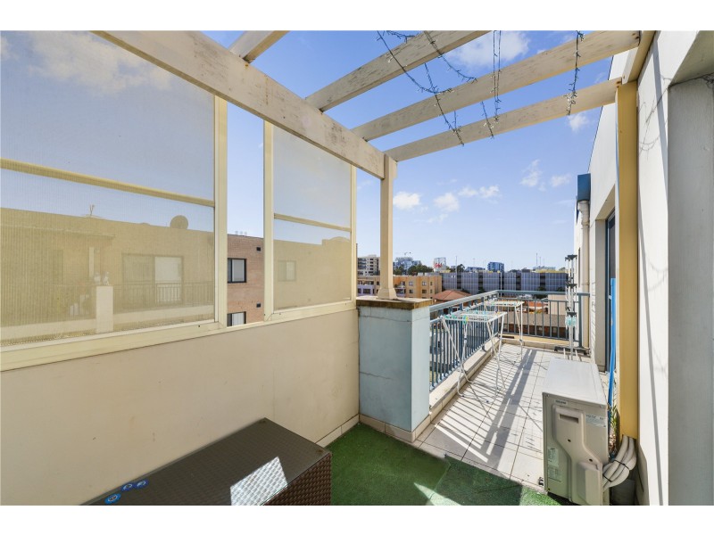 32/29 Castlereagh Street, Liverpool NSW 2170