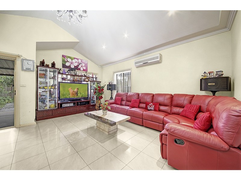 85 Kiora Street, Canley Heights NSW 2166