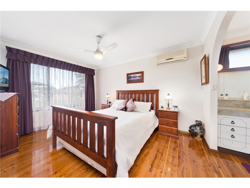 79 Rugby Crescent, Chipping Norton NSW 2170