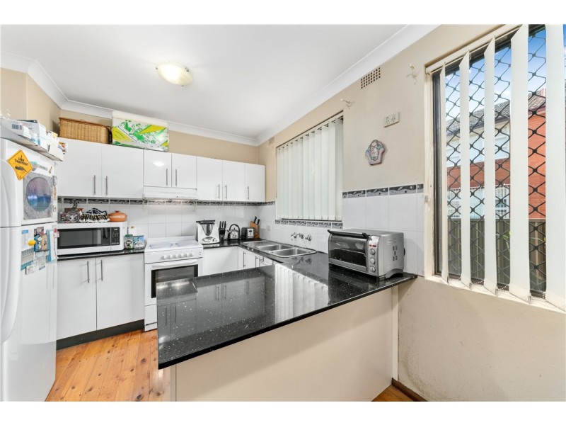 2/11 Carboni Street, Liverpool NSW 2170