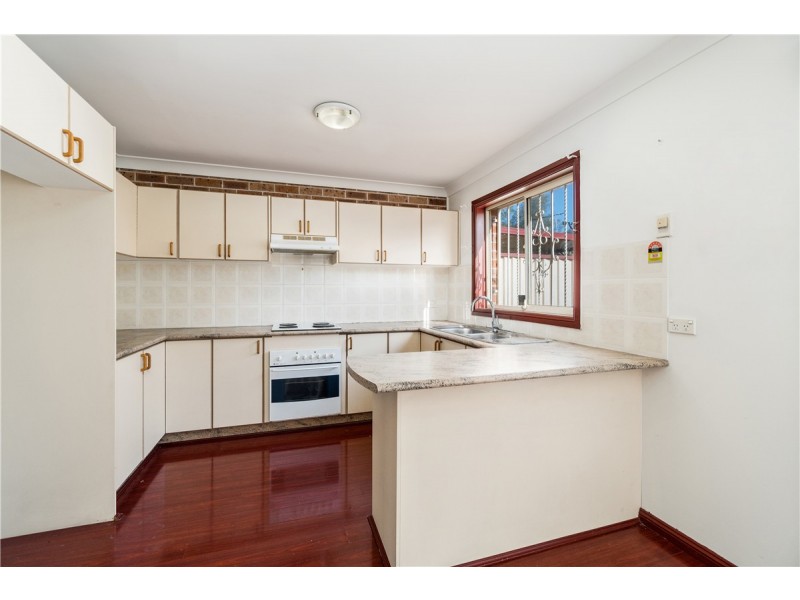 7/5 Corella Road, Green Valley NSW 2168