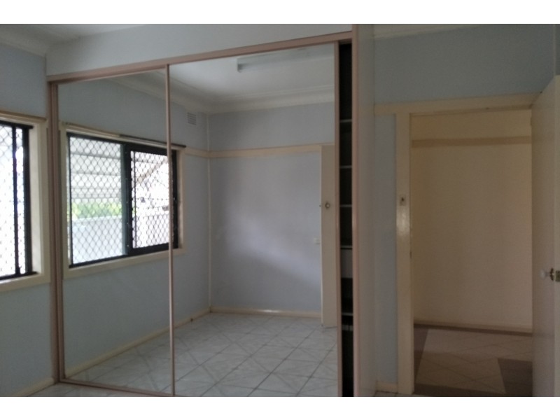 195 Gladstone Street, Cabramatta NSW 2166