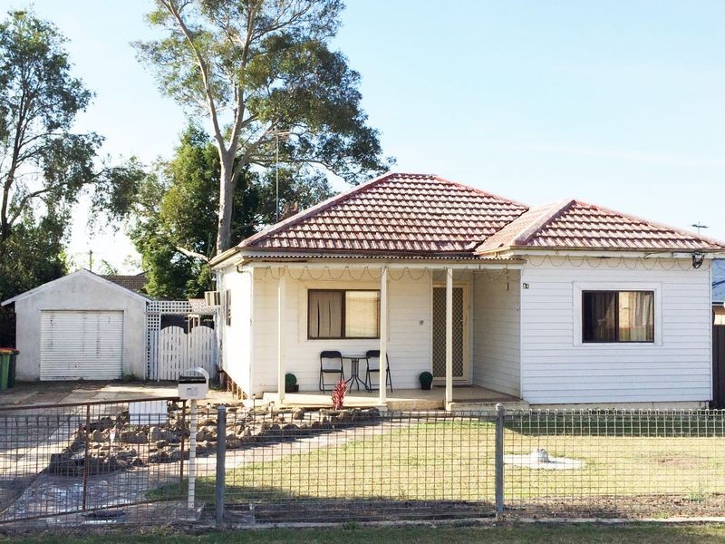 84 Throsby Street, Fairfield Heights NSW 2165