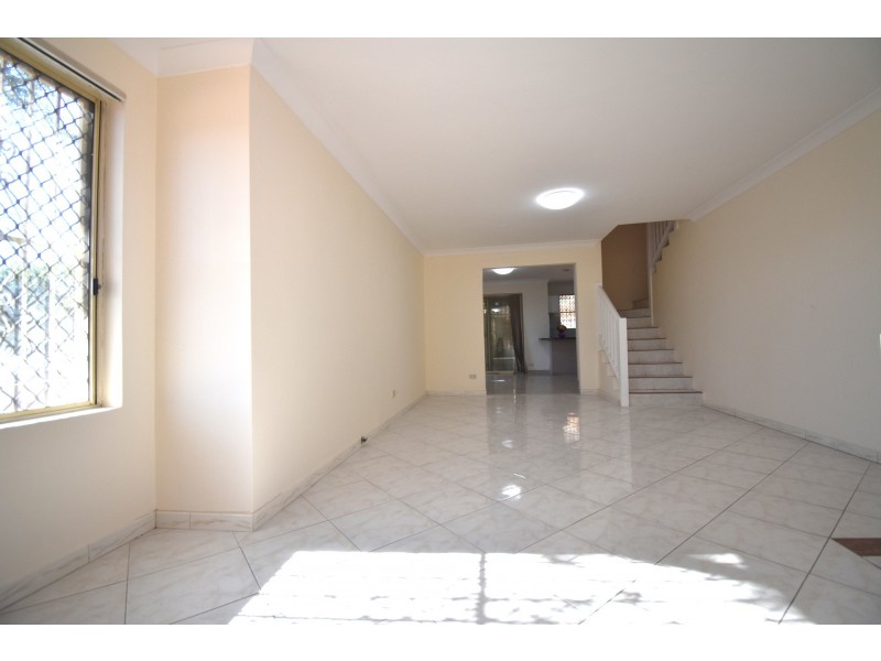 1/32 St Johns Road, Cabramatta NSW 2166