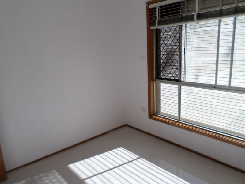 4A Melbourne Road, St Johns Park NSW 2176