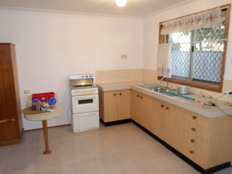 4A Melbourne Road, St Johns Park NSW 2176