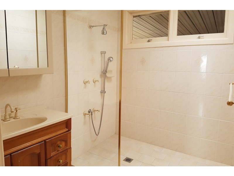 2 Bramley Street, Fairfield West NSW 2165