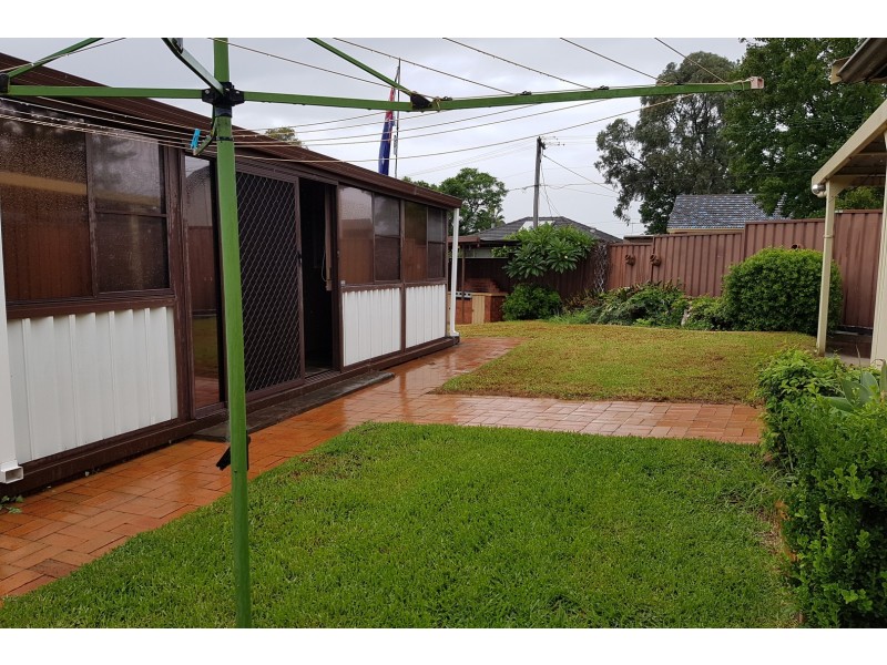 2 Bramley Street, Fairfield West NSW 2165