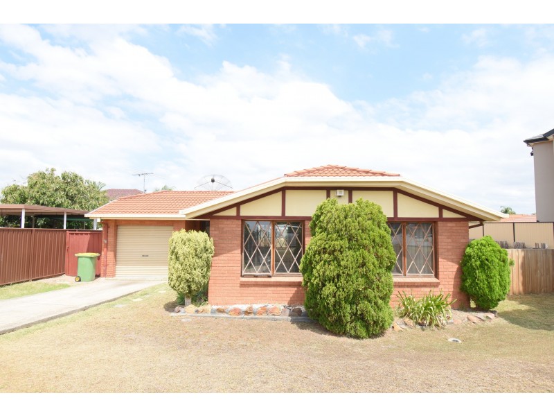 8 Tennant Place, Edensor Park NSW 2176