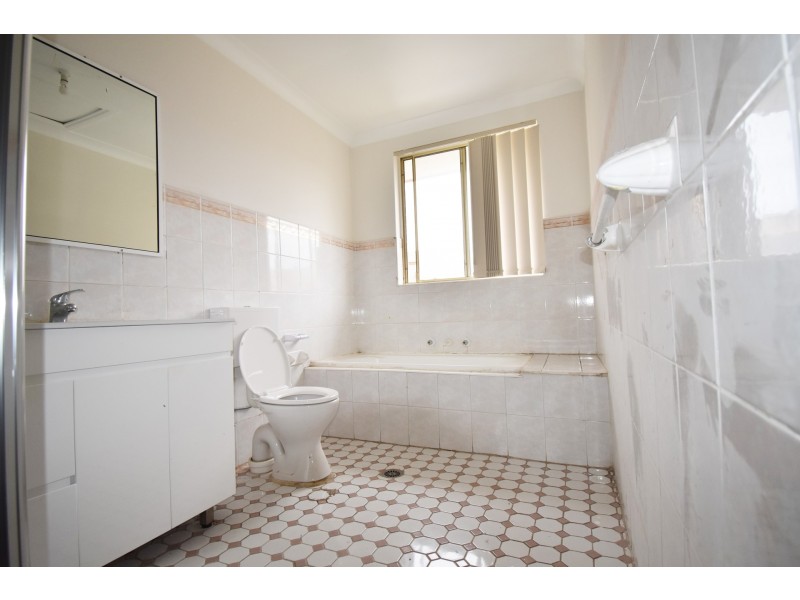 3/7 Gilbert Street, Cabramatta NSW 2166