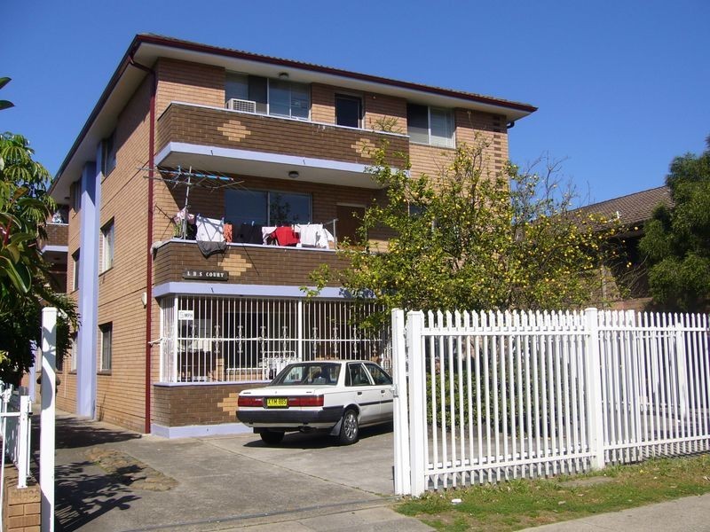 4/12 Hill Street, Cabramatta NSW 2166