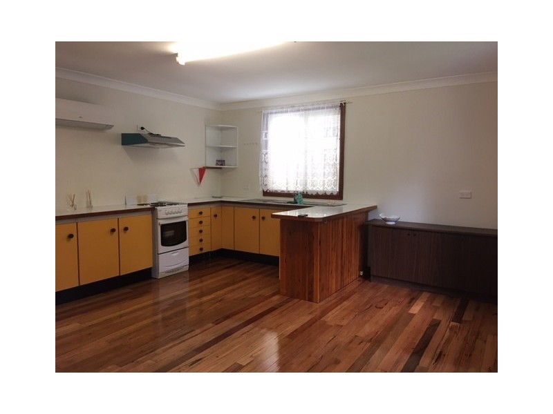 4 Fraser Road, Canley Vale NSW 2166