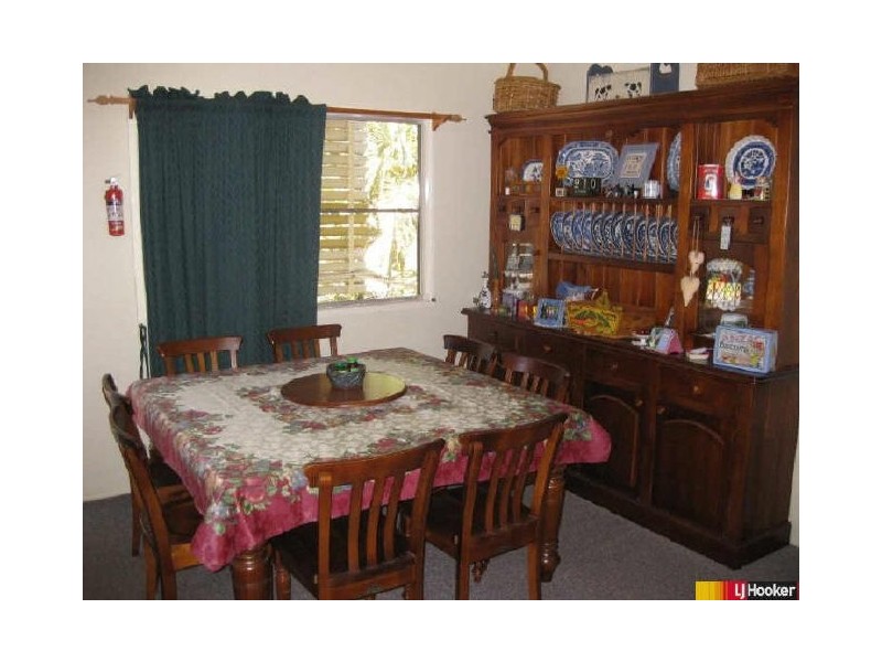 16 Cuthbert Street, Moranbah QLD 4744