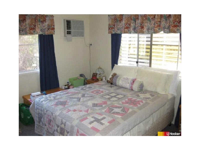16 Cuthbert Street, Moranbah QLD 4744