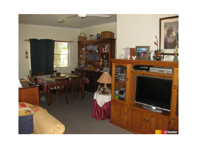 16 Cuthbert Street, Moranbah QLD 4744