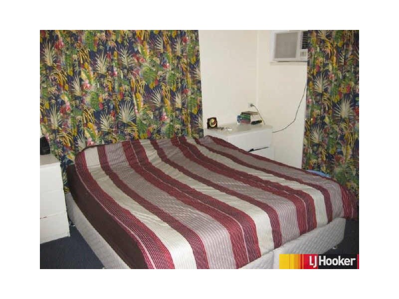 17 Kennedy Drive, Moranbah QLD 4744
