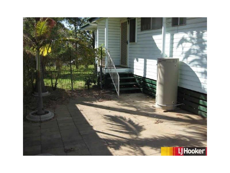 17 Kennedy Drive, Moranbah QLD 4744