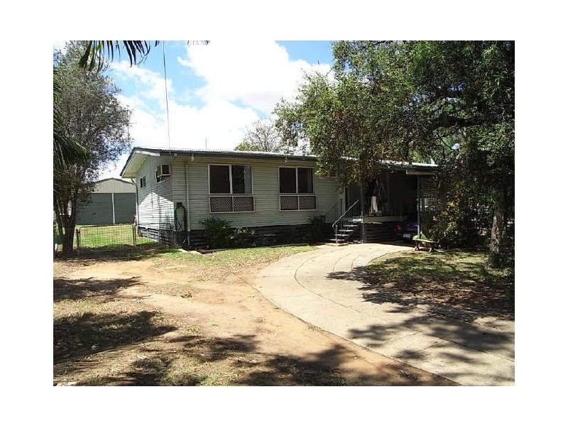 14 Casey Court, Moranbah QLD 4744