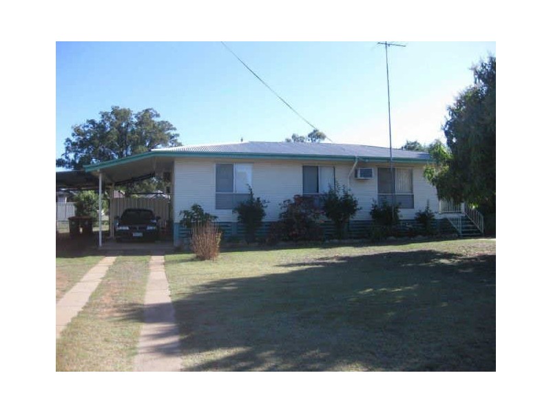 9 Gilbert Court, Moranbah QLD 4744