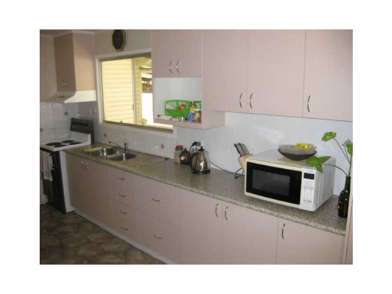 9 Gilbert Court, Moranbah QLD 4744