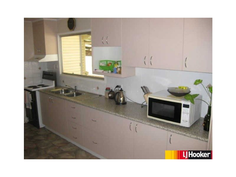 9 Gilbert Court, Moranbah QLD 4744