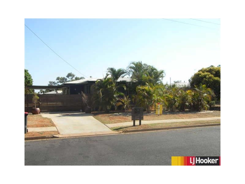27 Belyando Avenue, Moranbah QLD 4744